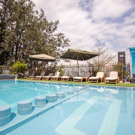 Clarence House Nairobi Appartement Buitenkant foto