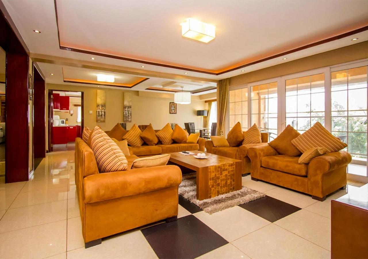 Clarence House Nairobi Appartement Buitenkant foto