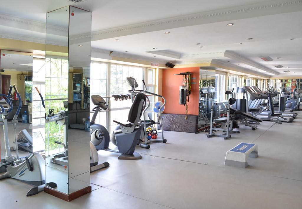 Clarence House Nairobi Appartement Buitenkant foto