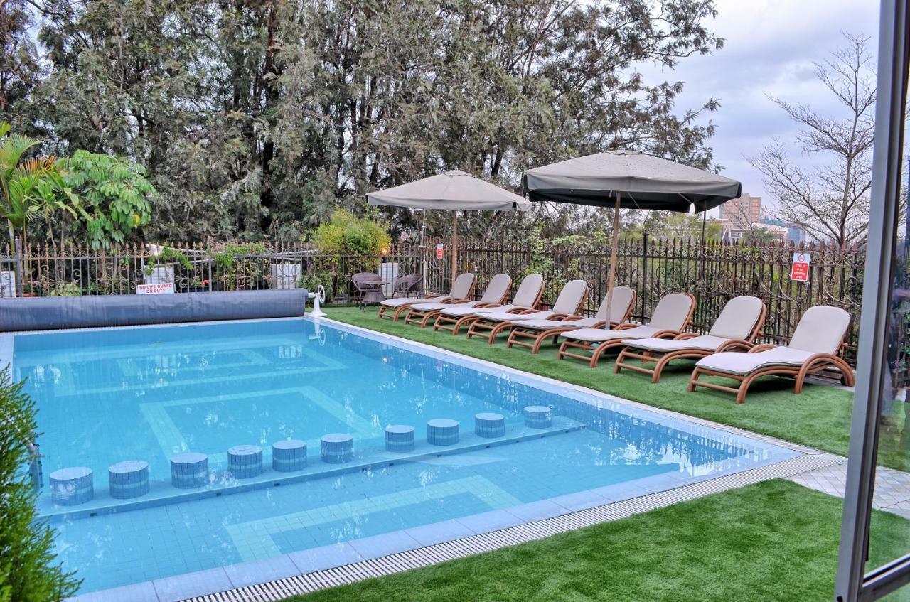 Clarence House Nairobi Appartement Buitenkant foto