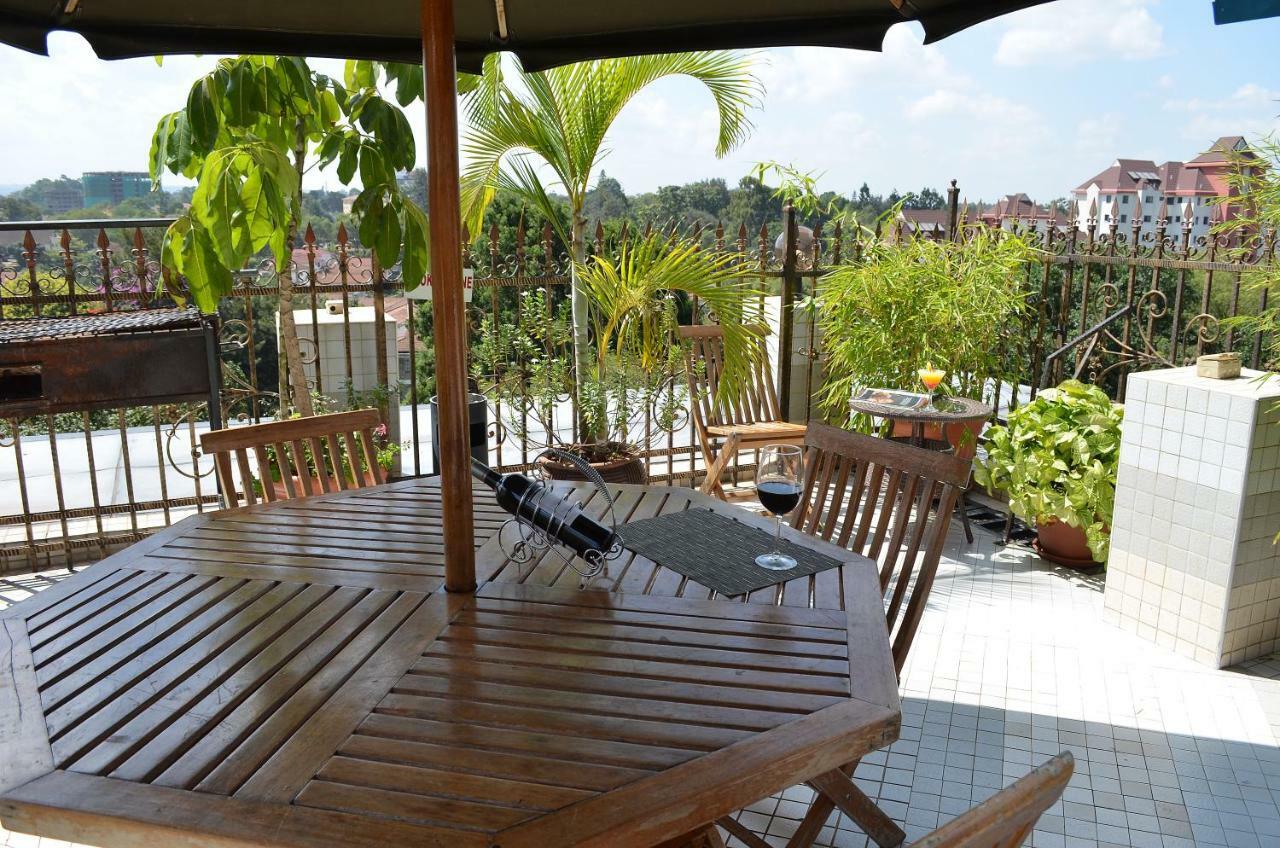 Clarence House Nairobi Appartement Buitenkant foto