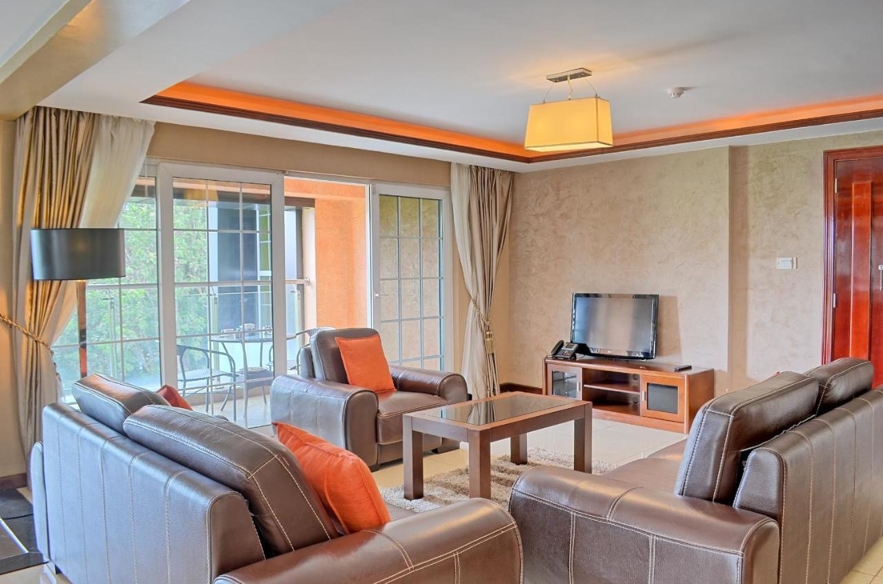 Clarence House Nairobi Appartement Buitenkant foto