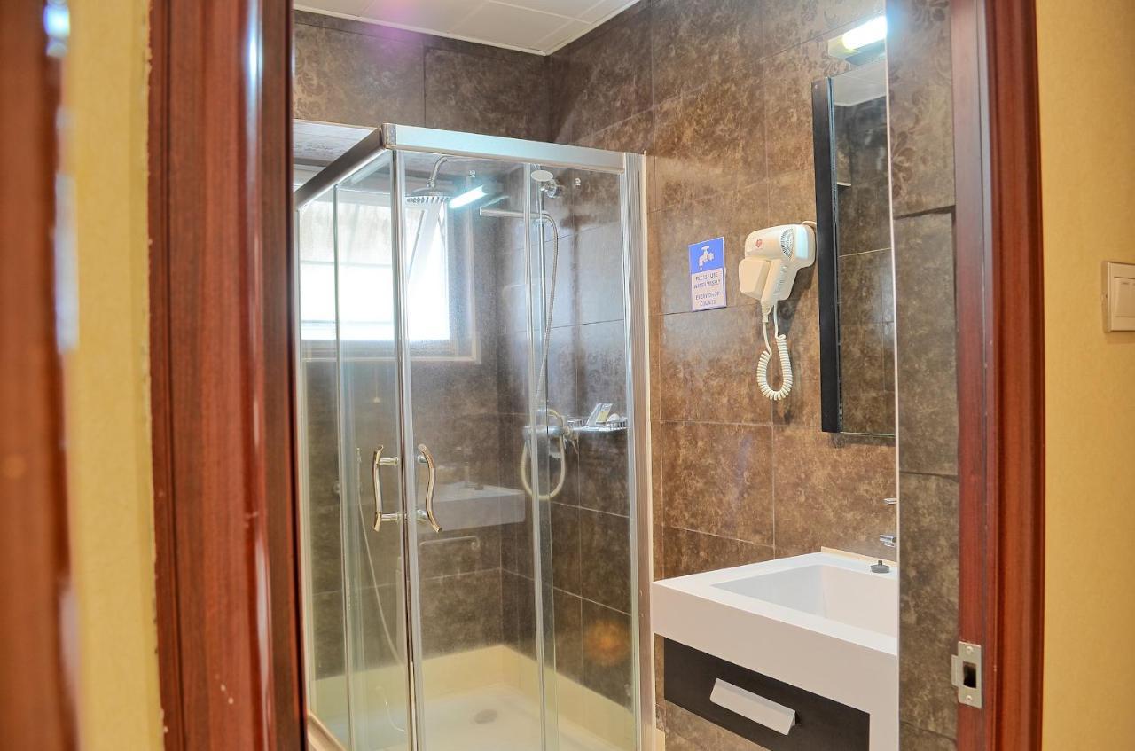 Clarence House Nairobi Appartement Buitenkant foto