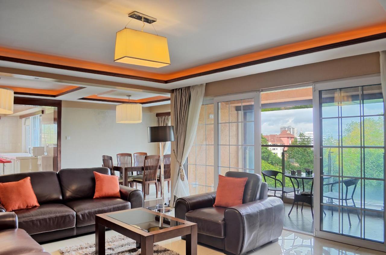 Clarence House Nairobi Appartement Buitenkant foto