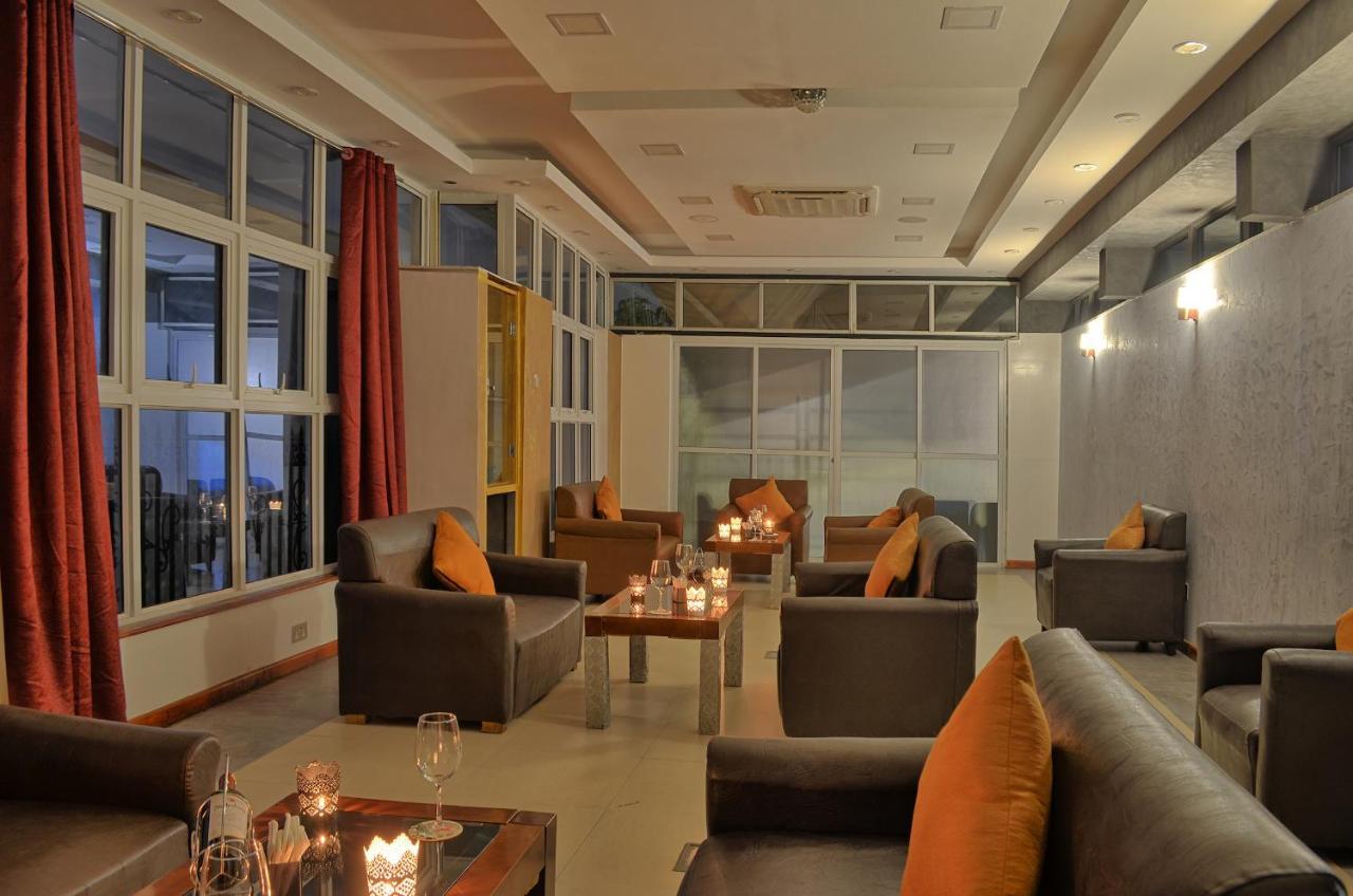 Clarence House Nairobi Appartement Buitenkant foto