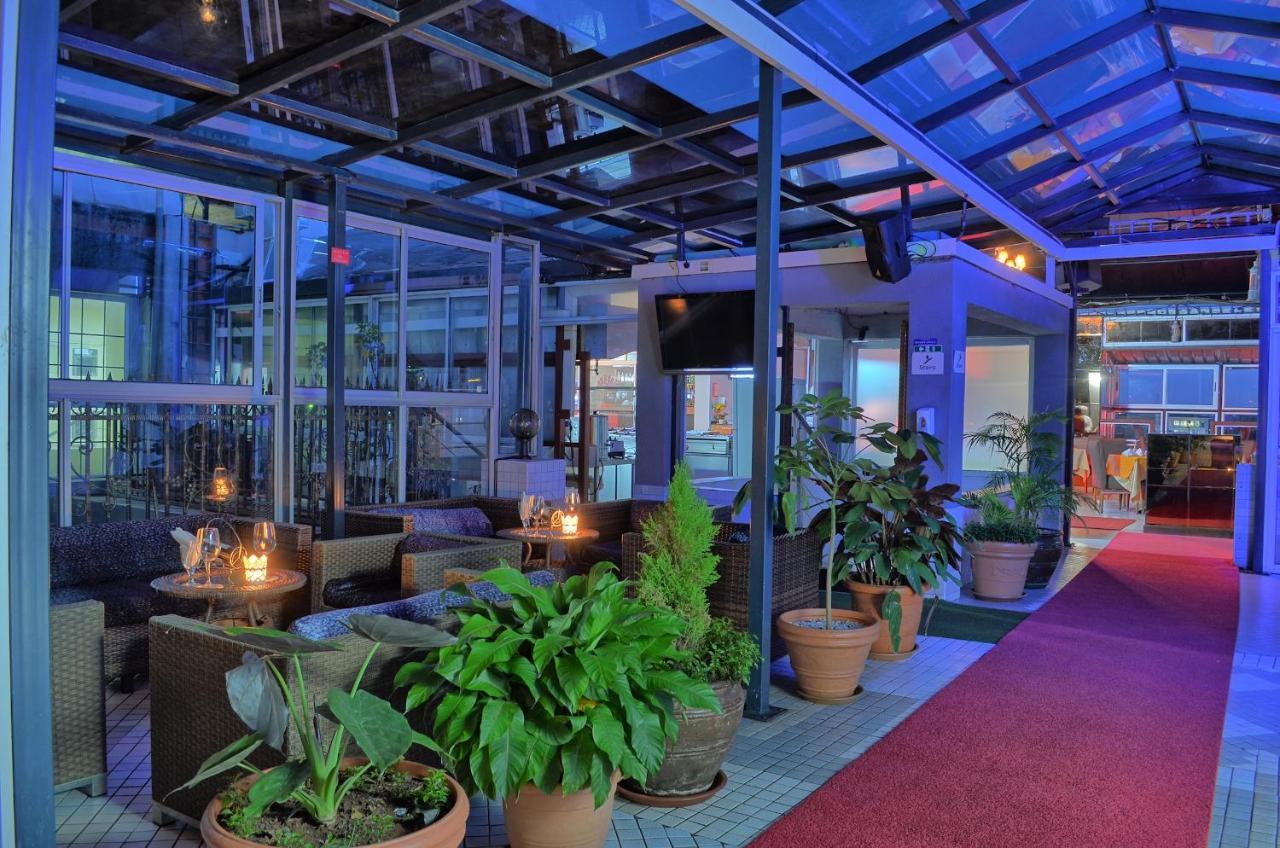 Clarence House Nairobi Appartement Buitenkant foto