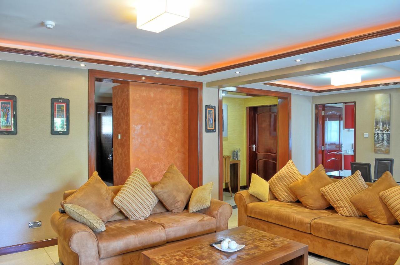 Clarence House Nairobi Appartement Buitenkant foto